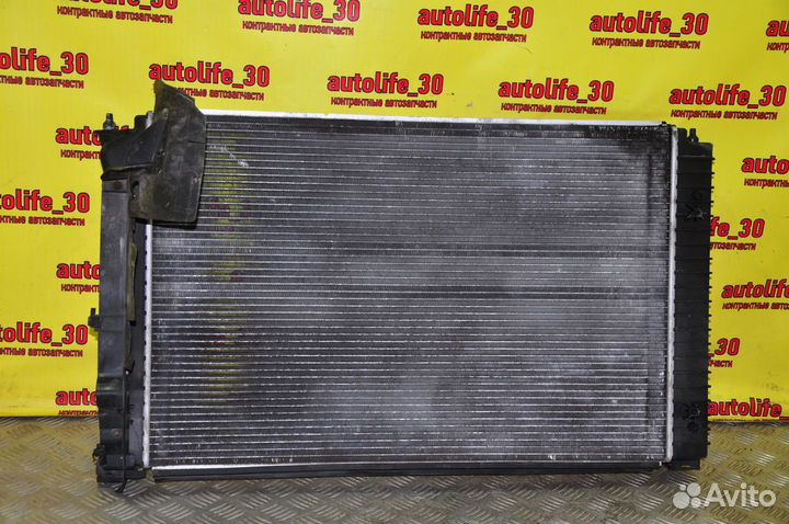 Радиатор охлаждения Audi A6 C6 BPJ 2.0