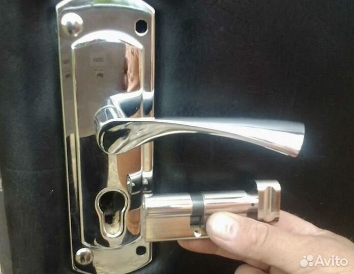 Вскрытие замков / Приеду 15 Мин 24/7 Замена Замков