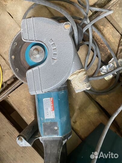 Аренда штробореза Makita SG150 и маятниковой пилы