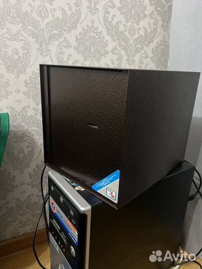 Сейф металлический