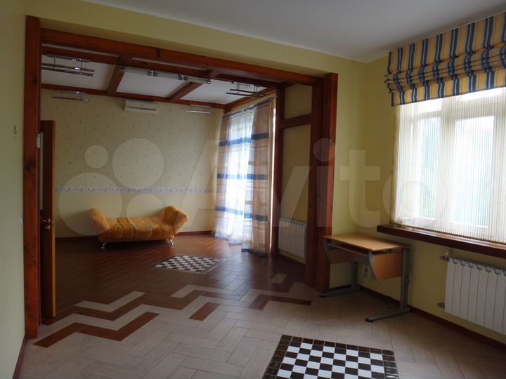 6-к. квартира, 455 м², 2/6 эт.