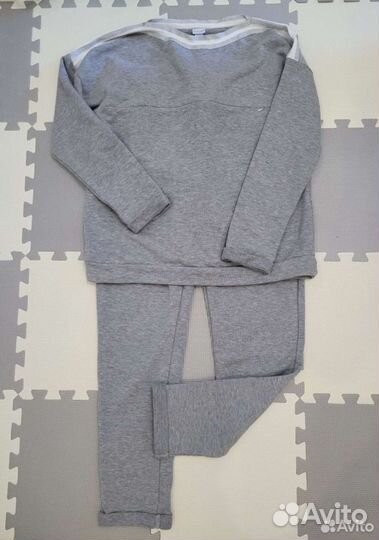 Спортивный костюм женский