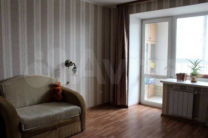 3-к. квартира, 80 м², 4/10 эт.