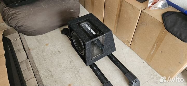 Сабвуфер Alpine