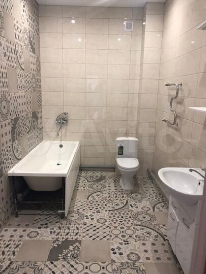 2-к. квартира, 60 м², 1/3 эт.