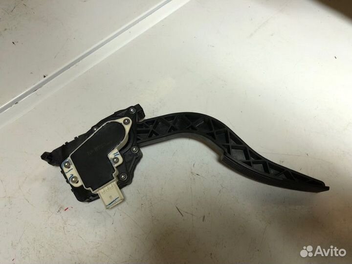 Педаль газа (электронная) Chevrolet Cobalt Aveo