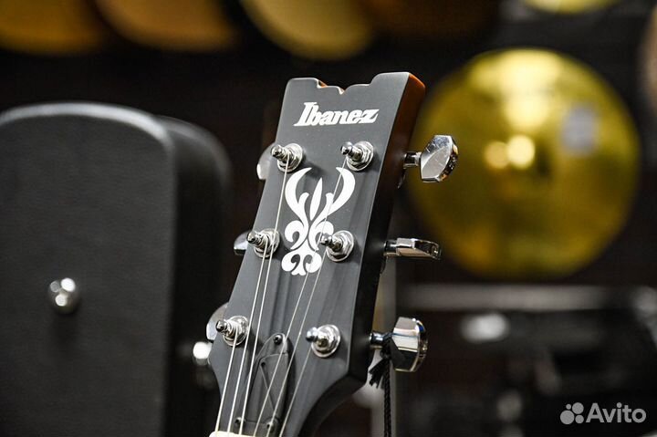 Полуакустическая электрогитара Ibanez (комплект)