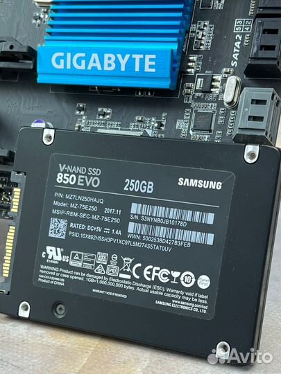 I7 3770 4/8 (3900Mhz) + gigabyte GA-Z77X-D3H + Kin