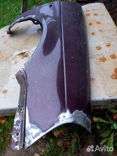 Крыло переднее priora