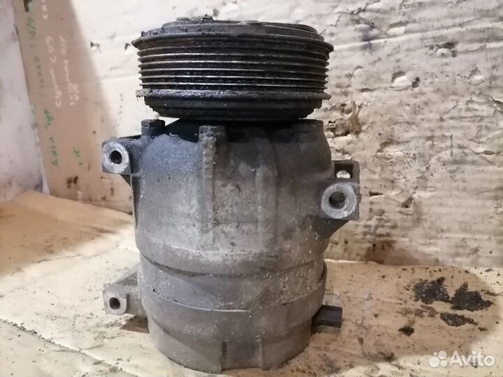 Компрессор кондиционера Renault Laguna II