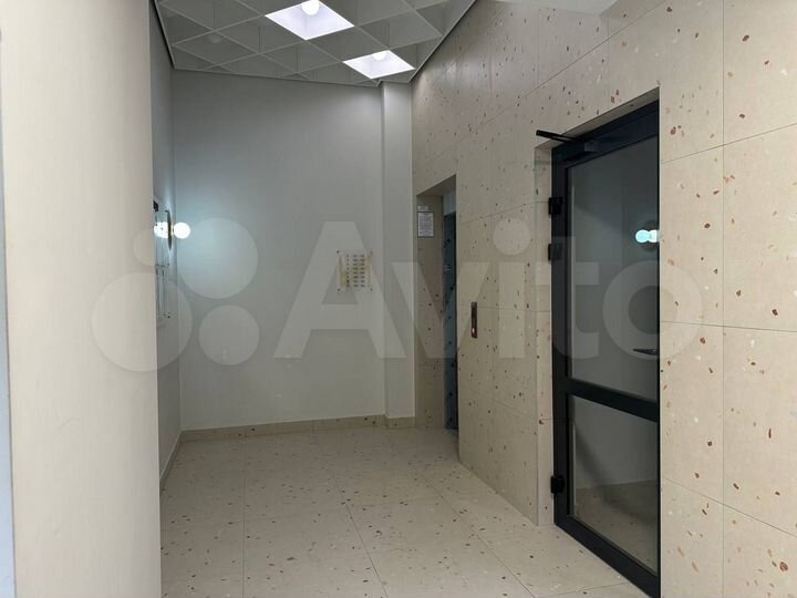 1-к. квартира, 42 м², 9/9 эт.