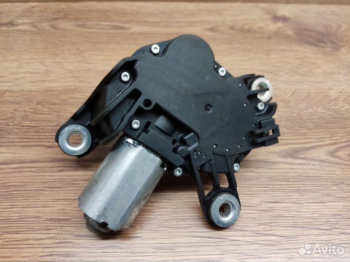 Моторчик заднего стеклоочистителя Opel Astra H