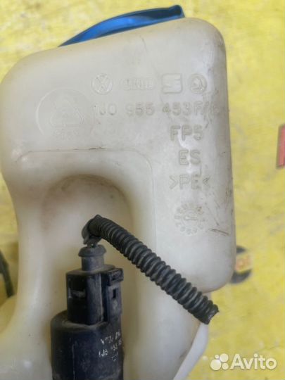 Бачок омывателя Volkswagen Jetta AZJ 2001