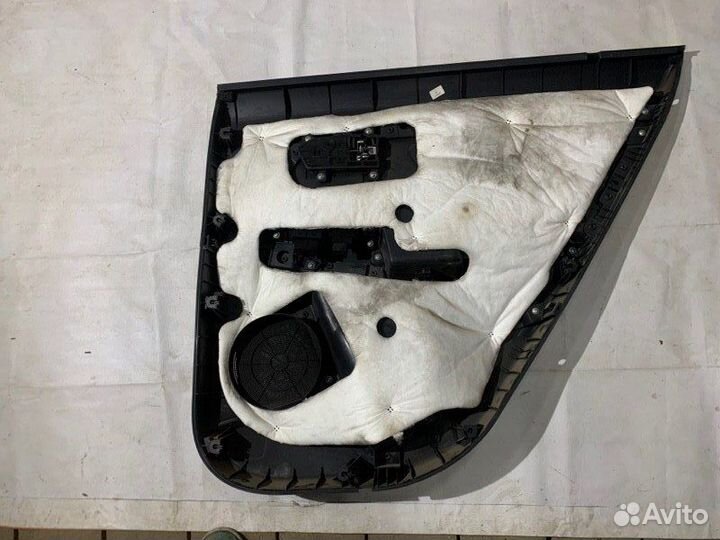 Обшивка двери задняя левая Kia Sportage 3 SL