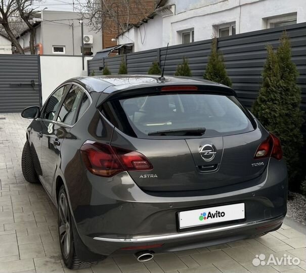Opel Astra 1.6 AT, 2014, 76 000 км