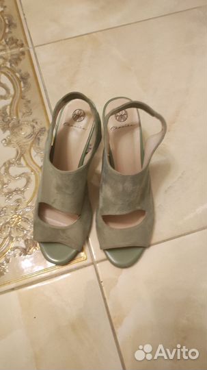 Босоножки эконика 37