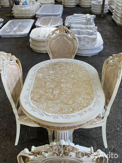 Кухонный стол. Доставка по всей России