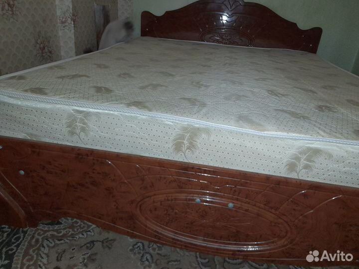 Кровать с матрасом 160190