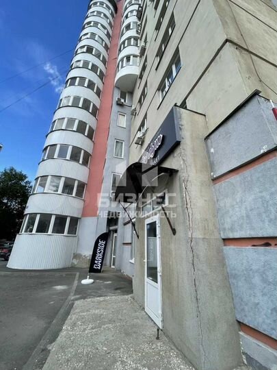 Продам торговое офисное помещение с арендатором, 4