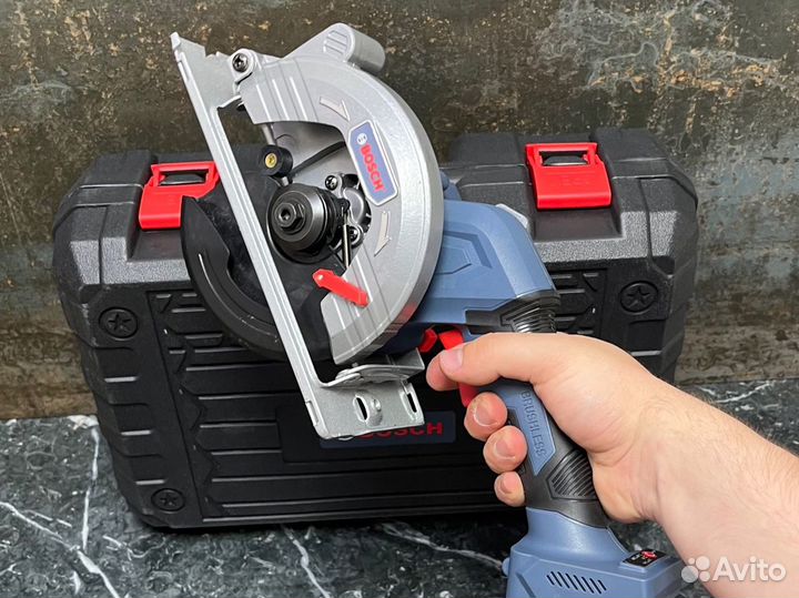 Бесщеточная циркулярка Bosch 150mm