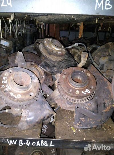 Поворотный кулак фольксваген пассат Б-3