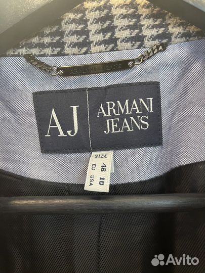 Armani jeans пиджак женский, размер 46