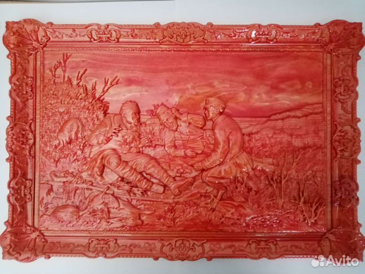 Деревянное резное панно