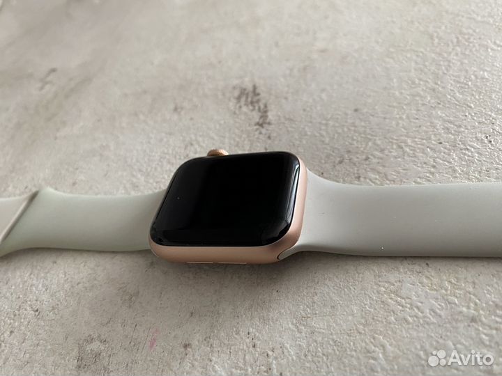 Часы apple watch SE 40 mm 2022