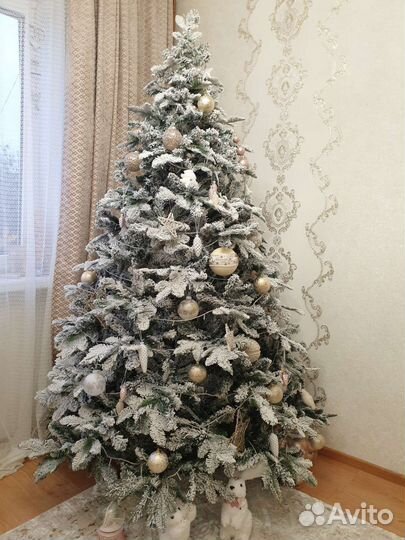 Ель искуственная заснеженная литая 210