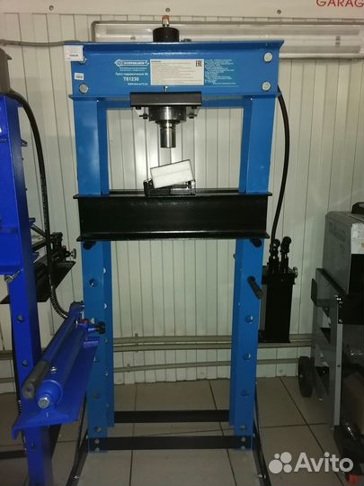 Пресс гидравлический 30т. напольный, темп Т61230