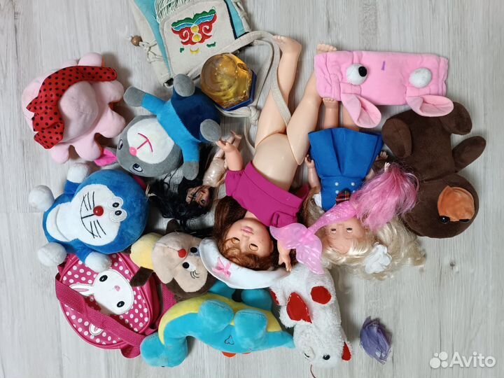 Отдам бесплатно игрушки