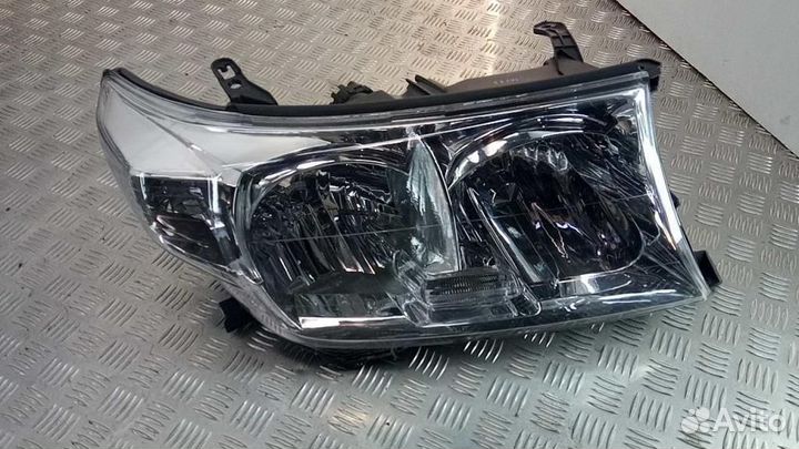 Фара правая Toyota Land Cruiser