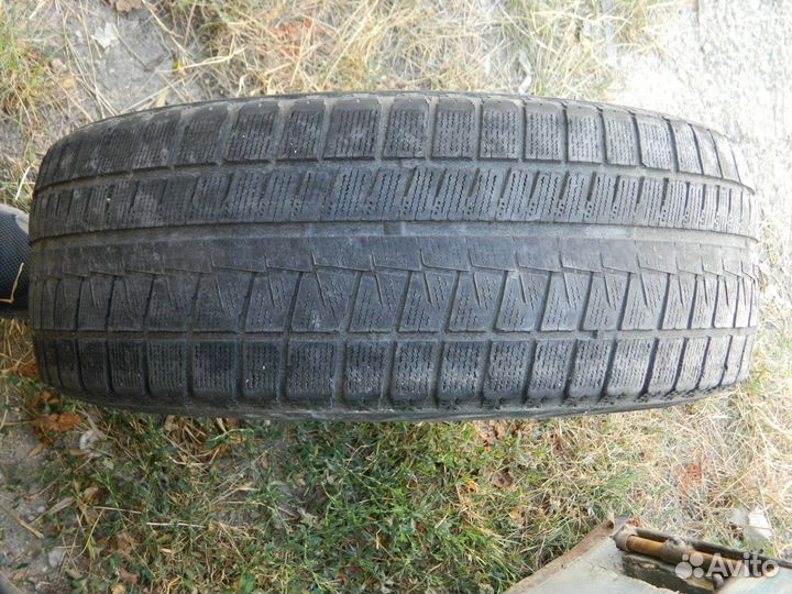 Bridgestone Blizzak Revo GZ 255/55 R16