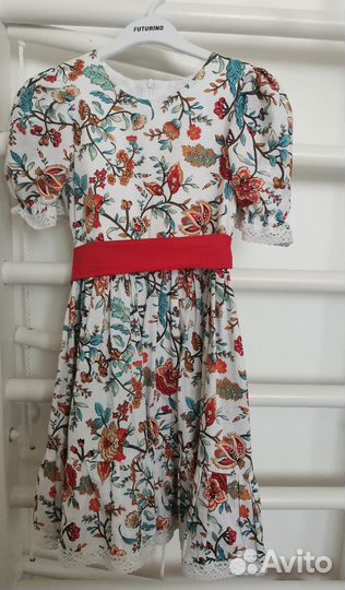 Нарядное платье для девочки 122-128