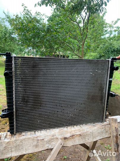 Радиатор охлаждения меган 3