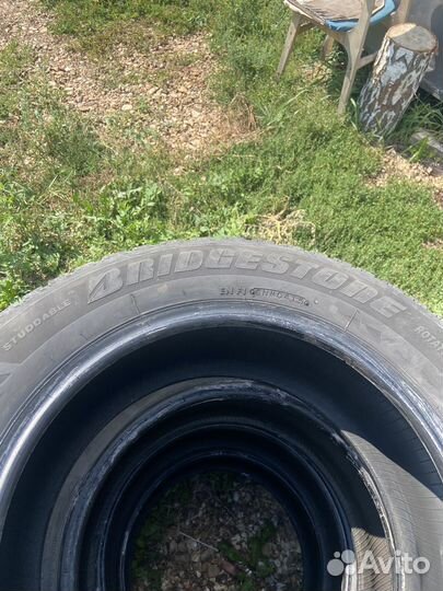 Bridgestone Ice Cruiser 5000 215/65 R16 98