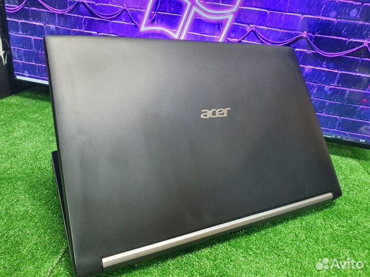 Ноутбук 17.3 дюйма i3 8130u