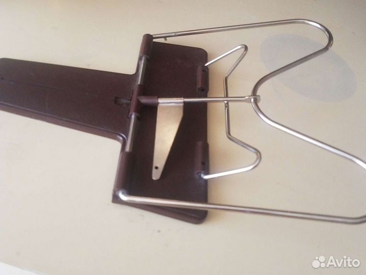 Компактные подставки для нот,книг,уч