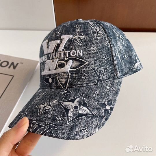 Кепка louis vuitton
