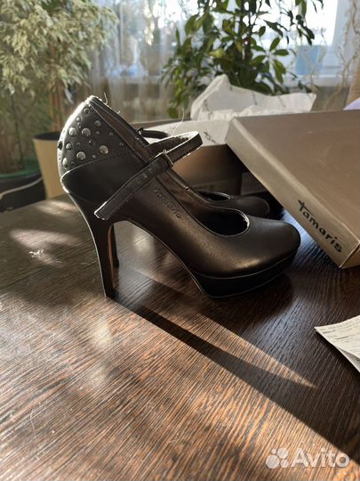 Обувь женская 38 размер