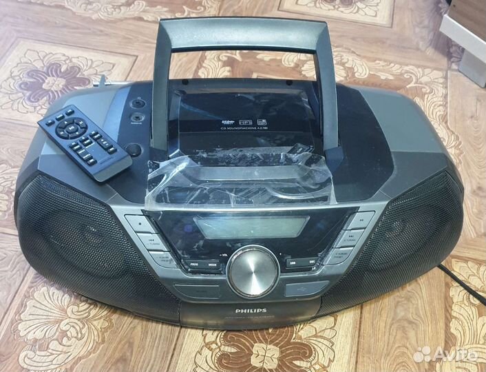 Музыкальный центр philips