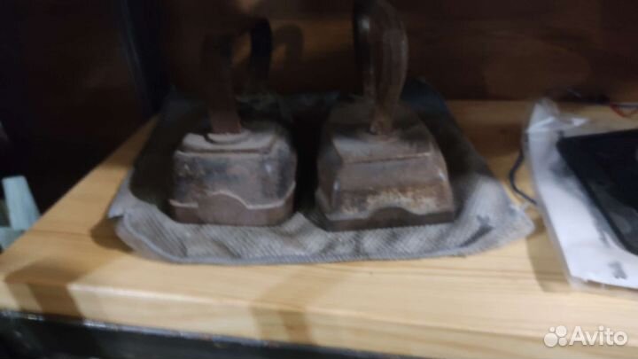 Старинный утюг