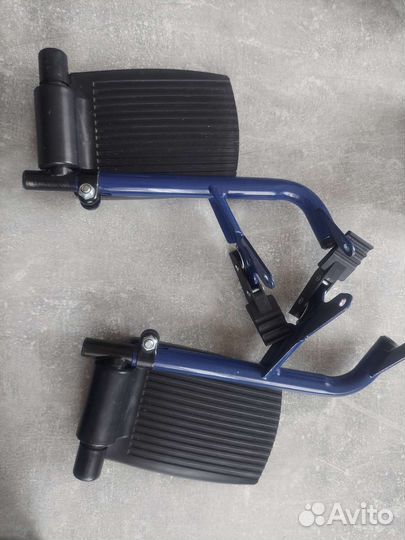 Кресло коляска с санитарным оснащением