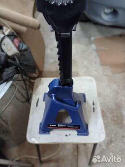 Подставка под авто 3 т 2т. р.за шт