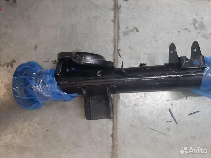 Балка заднего моста (чулок) ваз 2123 Нива Шеви