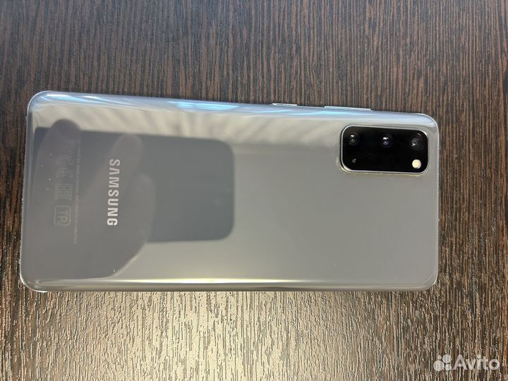 Телефон Samsung