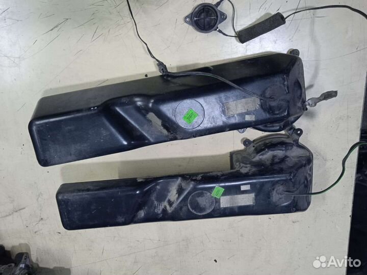 Динамики передние оригинальные с коробами Audi A8