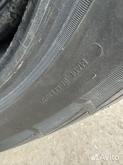 Goodyear UltraGrip Ice 225/60 R17 103T