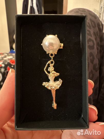 Брошь Балерина