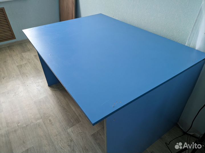 Стол офисный 141х100